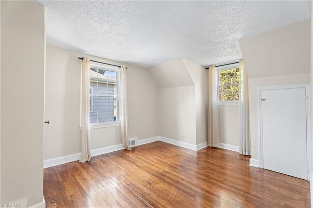 724 S Sunset Drive, Winston-salem, NC 27103