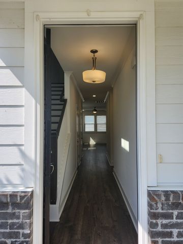 372 Hammock Ln, Spring Hill, TN 37174