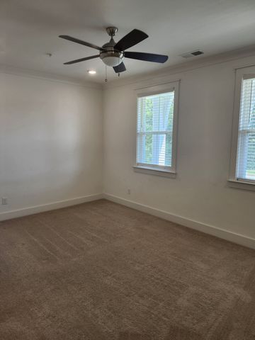 372 Hammock Ln, Spring Hill, TN 37174