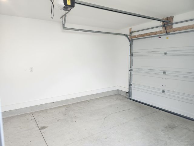 372 Hammock Ln, Spring Hill, TN 37174