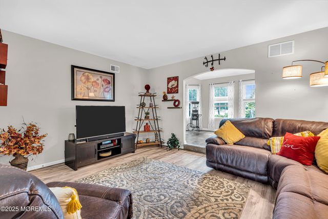 167 Captain Road, Manahawkin, NJ 08050