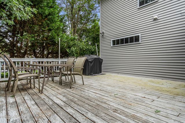 167 Captain Road, Manahawkin, NJ 08050