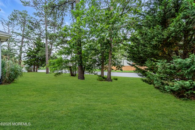 167 Captain Road, Manahawkin, NJ 08050