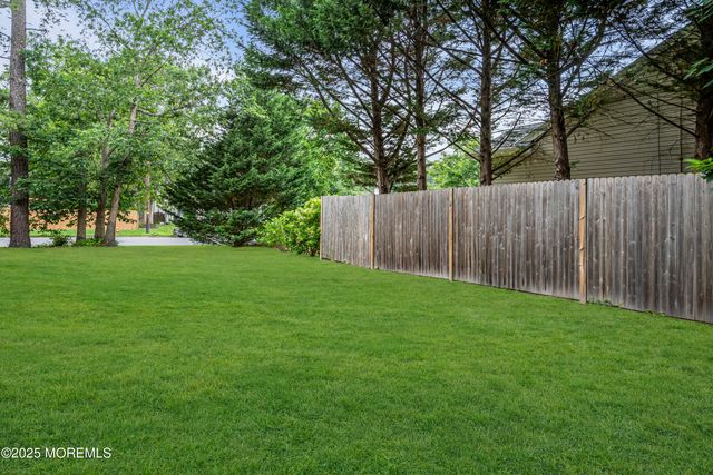 167 Captain Road, Manahawkin, NJ 08050