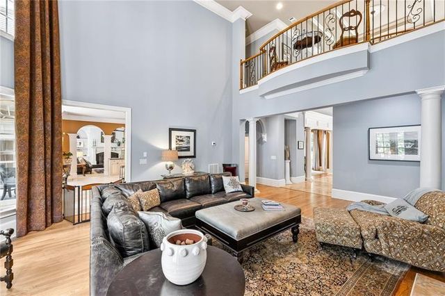 221 Allmond Lane, Alpharetta, GA 30004