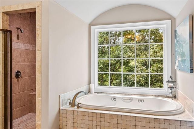 221 Allmond Lane, Alpharetta, GA 30004