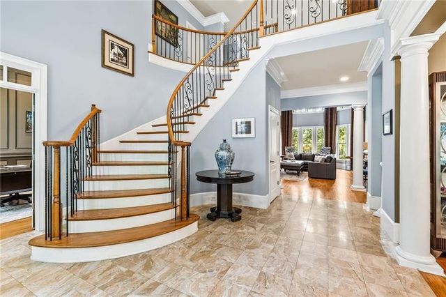 221 Allmond Lane, Alpharetta, GA 30004