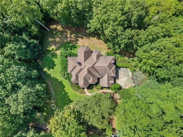 221 Allmond Lane, Alpharetta, GA 30004