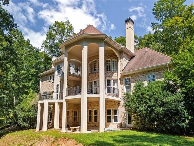 221 Allmond Lane, Alpharetta, GA 30004