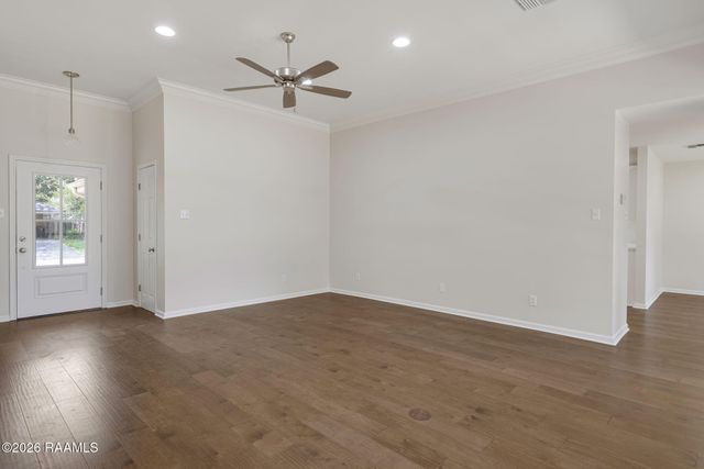 103 Boring Circle, Lafayette, LA 70506