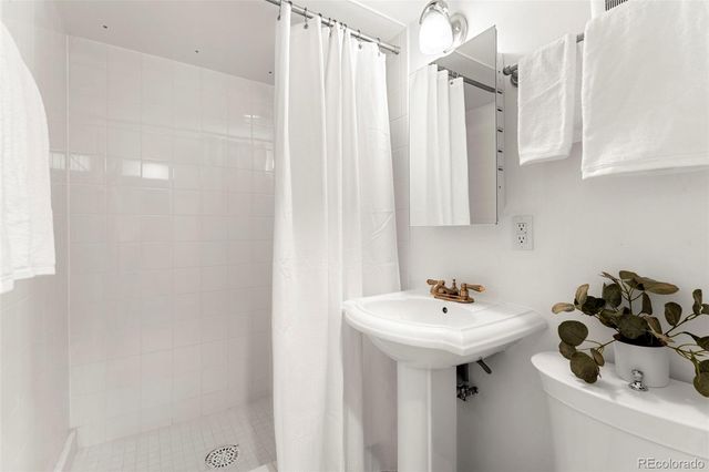 1420 Rosemary Street, Denver, CO 80220