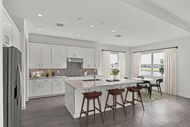 6886 68th Square, Vero Beach, FL 32967