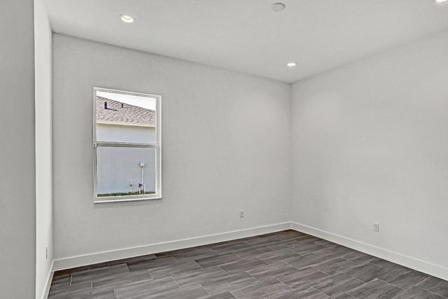 6886 68th Square, Vero Beach, FL 32967