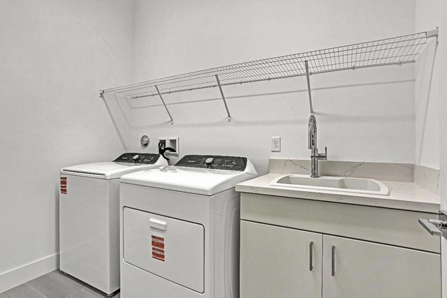 6886 68th Square, Vero Beach, FL 32967