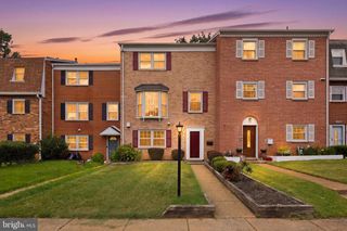 10106 BRANDON WAY, Manassas, VA 20109