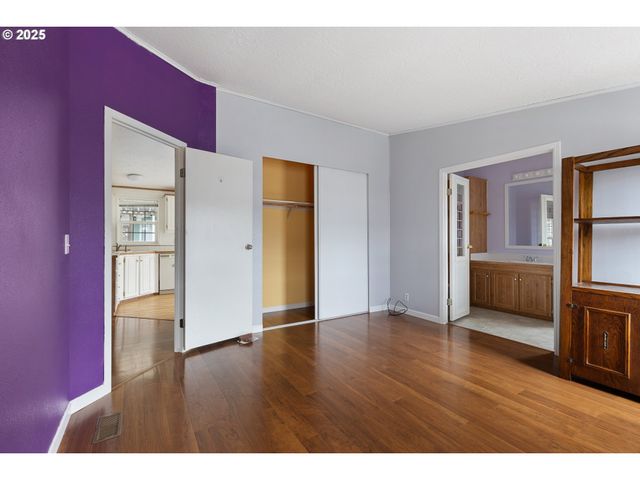 111 W RIVERRIDGE Ave, Roseburg, OR 97471