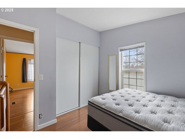 111 W RIVERRIDGE Ave, Roseburg, OR 97471