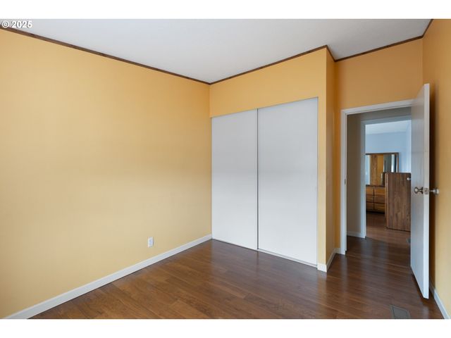 111 W RIVERRIDGE Ave, Roseburg, OR 97471