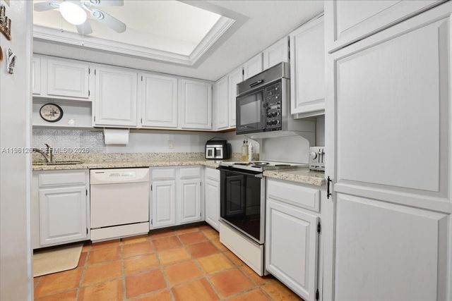 400 NW 127th Ave 13, Plantation, FL 33325