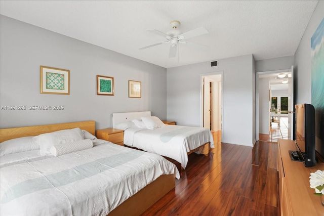 400 NW 127th Ave 13, Plantation, FL 33325