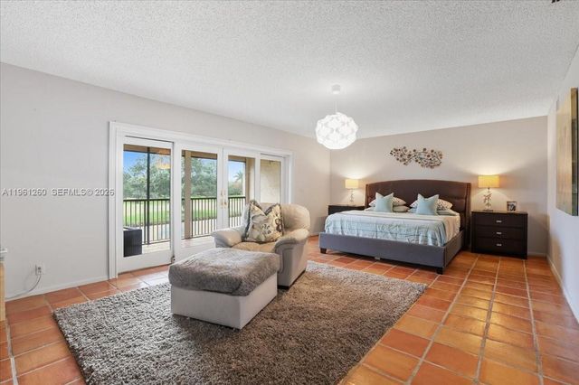 400 NW 127th Ave 13, Plantation, FL 33325