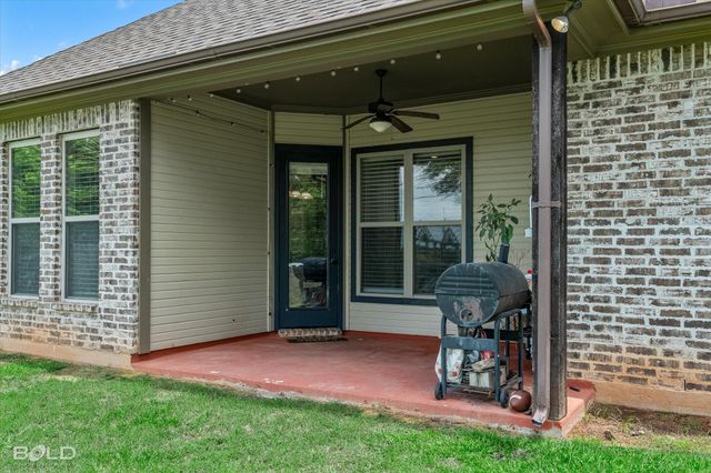 1002 Green Wood Circle, Haughton, LA 71037