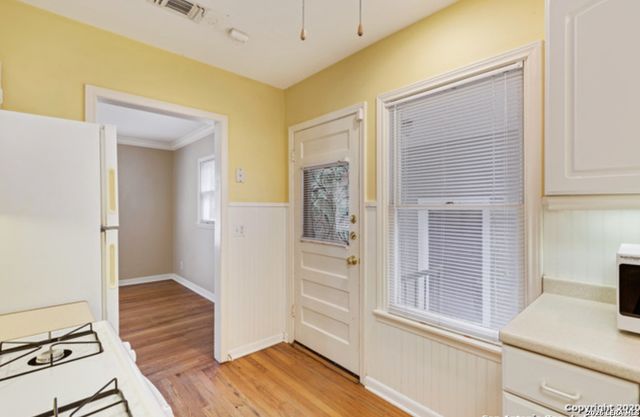 415 N Meadowlane, San Antonio, TX 78209