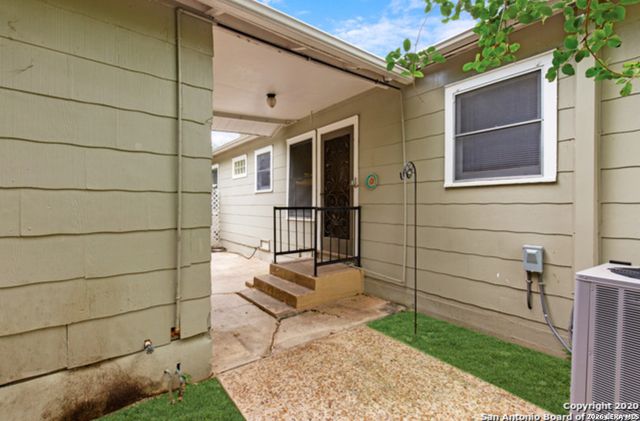 415 N Meadowlane, San Antonio, TX 78209