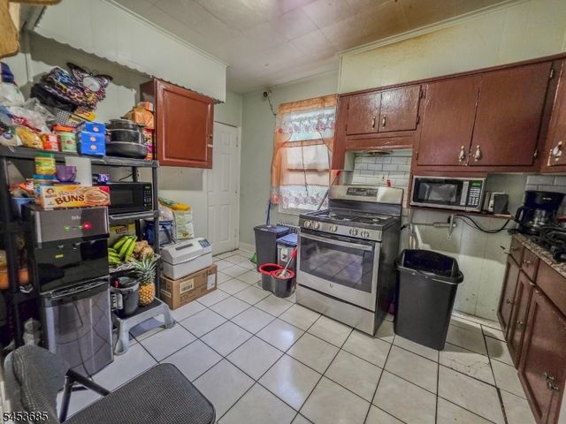 10 Ball St, New Brunswick City, NJ 08901