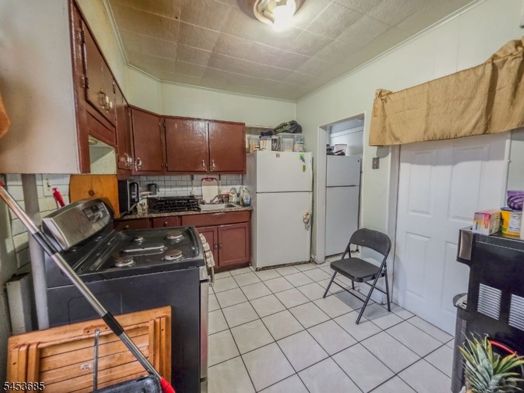 10 Ball St, New Brunswick City, NJ 08901 — photo 4