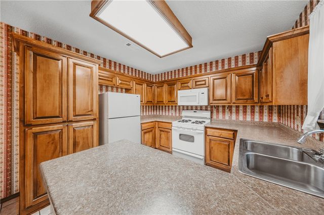 14184 Highway 94, Rogers, AR 72758