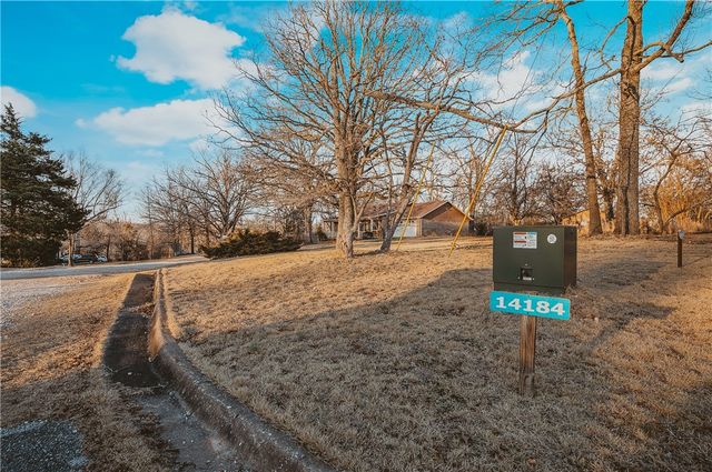 14184 Highway 94, Rogers, AR 72758