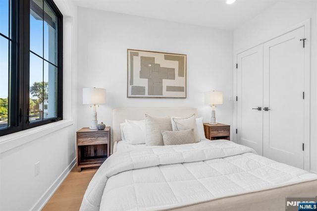 23 Fey Place, Oradell, NJ 07649