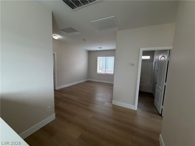 10643 Allegrini Drive, Las Vegas, NV 89141