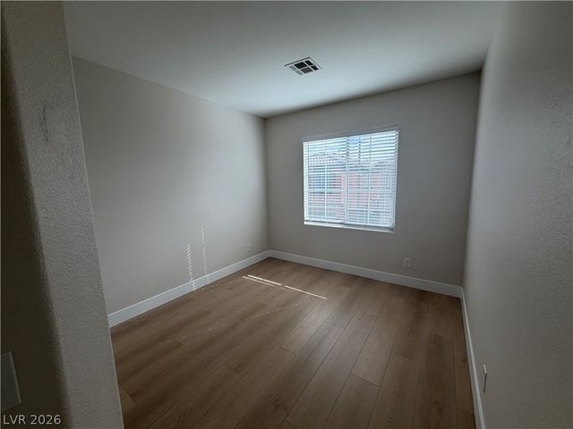 10643 Allegrini Drive, Las Vegas, NV 89141