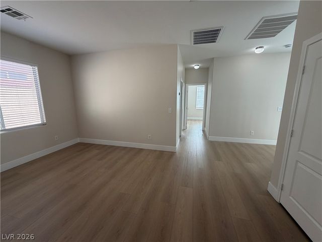 10643 Allegrini Drive, Las Vegas, NV 89141