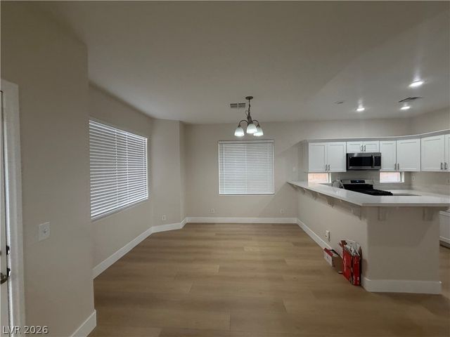 10643 Allegrini Drive, Las Vegas, NV 89141