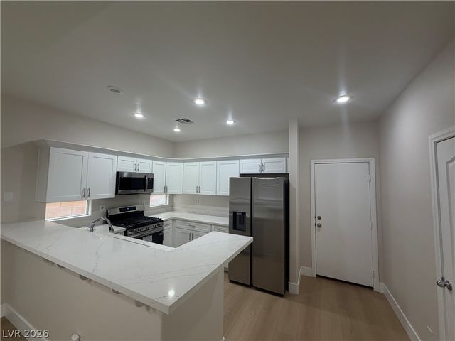 10643 Allegrini Drive, Las Vegas, NV 89141