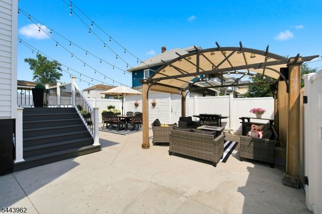 503 Murray St, Elizabeth City, NJ 07202