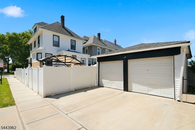 503 Murray St, Elizabeth City, NJ 07202