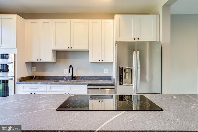 20366 HARTWELL ST, Ashburn, VA 20147
