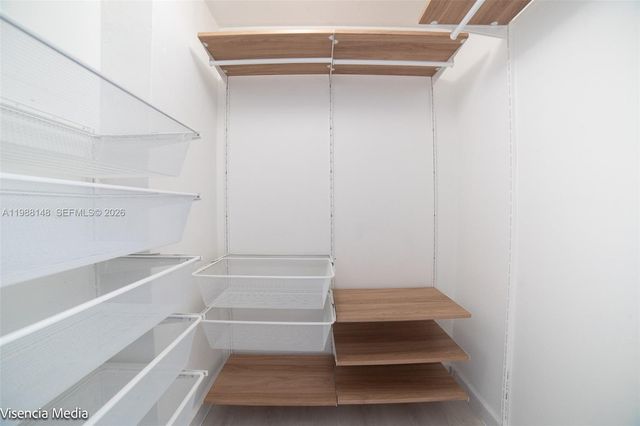 1351 NE Miami Gardens Dr 703E, Miami, FL 33179