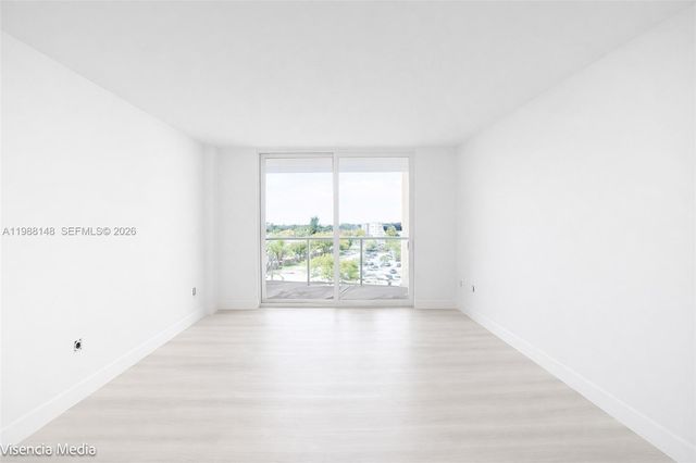 1351 NE Miami Gardens Dr 703E, Miami, FL 33179