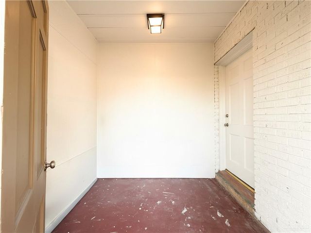 411 N 10th Street, Edinburg, TX 78539