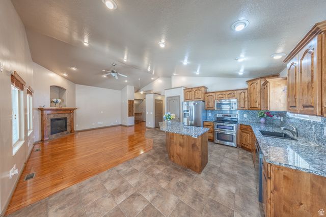 620 W 3600 S, Riverdale, UT 84405