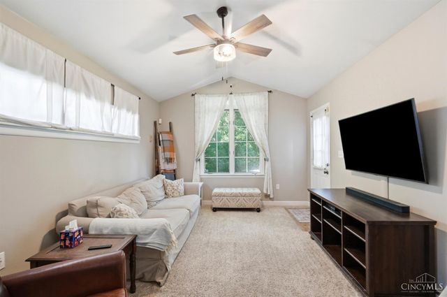 2820 Linwood Avenue, Cincinnati, OH 45208