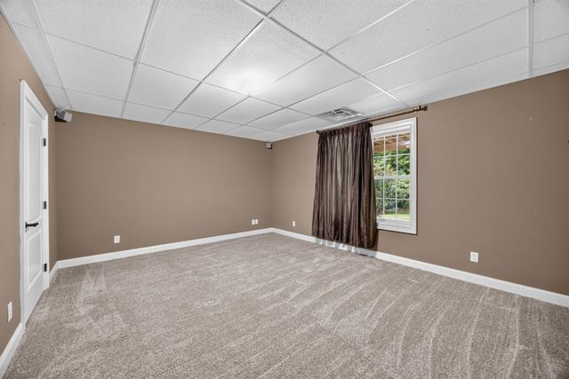 329 New Heritage Dr, Cookeville, TN 38506