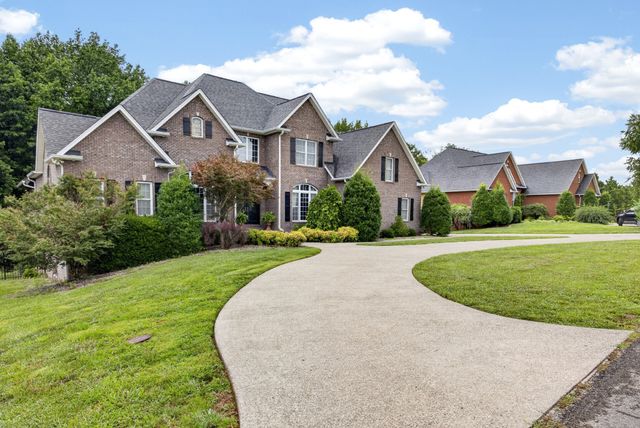 329 New Heritage Dr, Cookeville, TN 38506