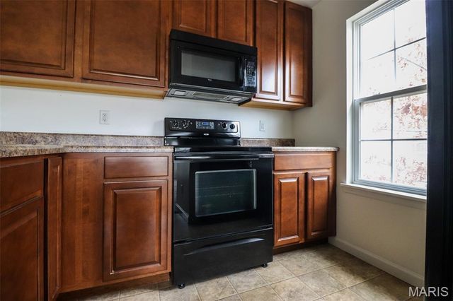 151 Brandy Mill Circle F, High Ridge, MO 63049