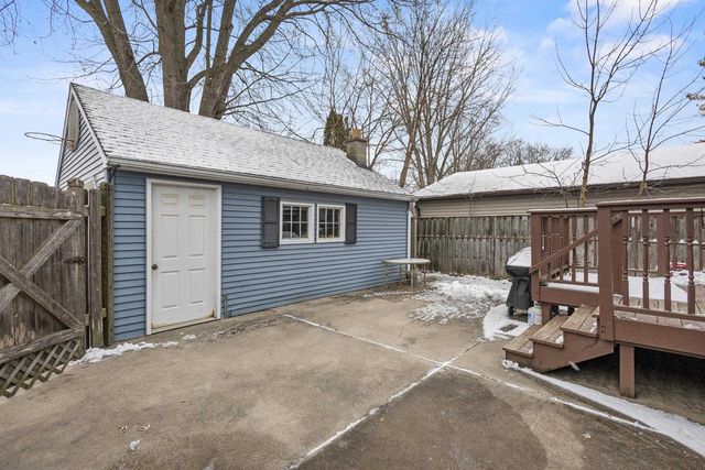 1846 SHERIDAN STREET, Oshkosh, WI 54901